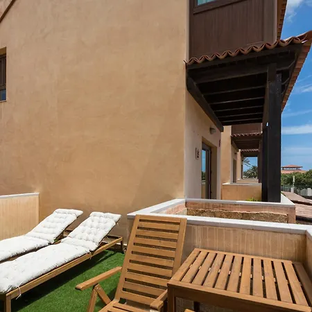 Sunset 4 Bedroom 200m To Beach+fast Wifi Villa *