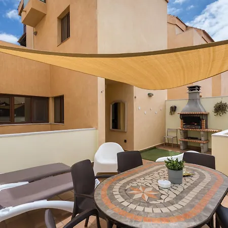 Villa Sunset 4 Bedroom 200m To Beach+fast Wifi *